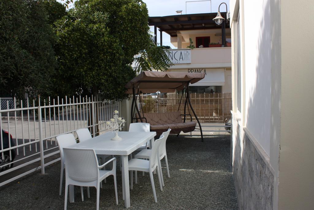 Villetta Angela Torre San Giovanni Exterior foto